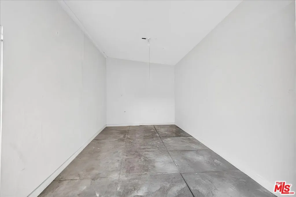 front unit garage