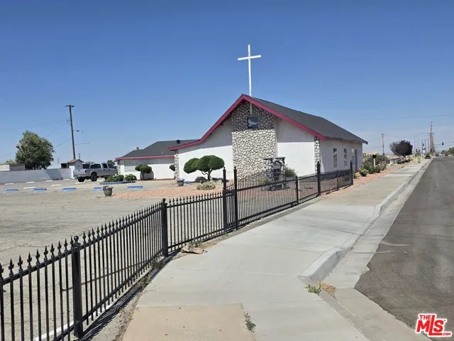 859 E Avenue Q, Palmdale, California 93550