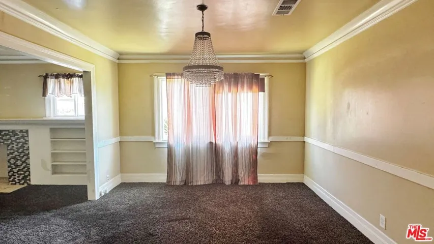 5717 4th Avenue, Los Angeles, California 90043