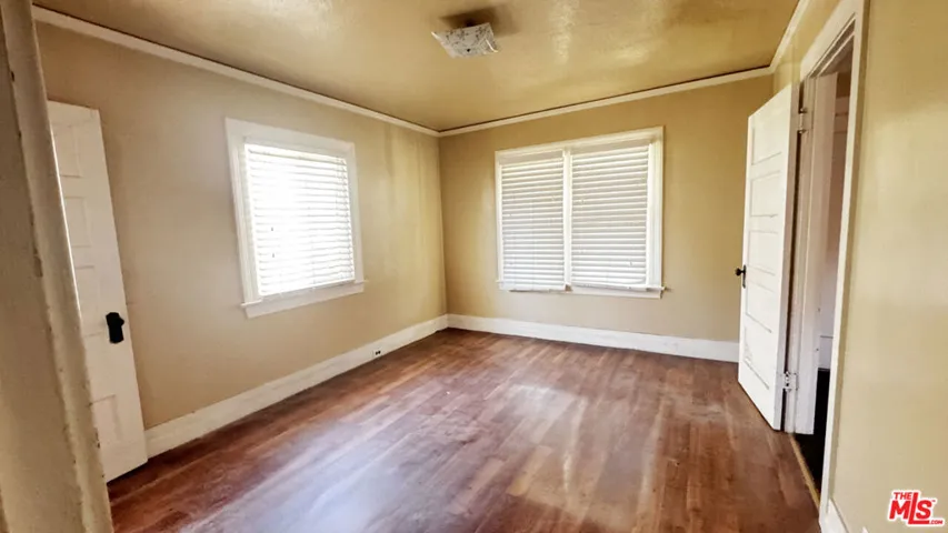 5717 4th Avenue, Los Angeles, California 90043