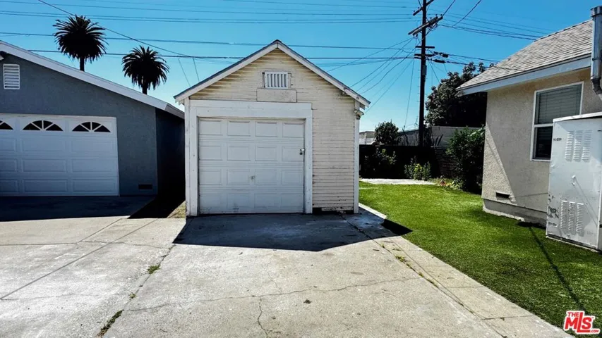 5717 4th Avenue, Los Angeles, California 90043