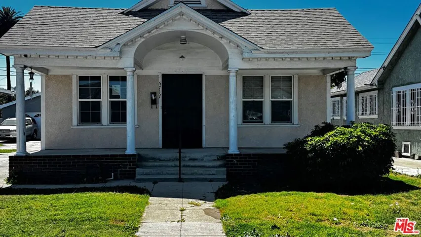 5717 4th Avenue, Los Angeles, California 90043