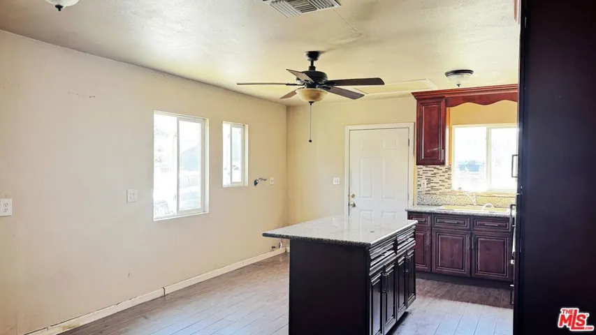 5717 4th Avenue, Los Angeles, California 90043