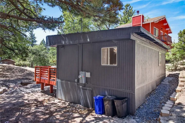 650 Dahlia, Green Valley Lake, California 92341