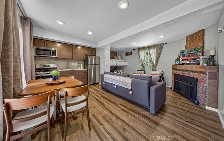 650 Dahlia, Green Valley Lake, California 92341