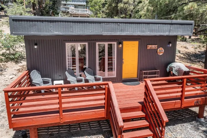 650 Dahlia, Green Valley Lake, California 92341
