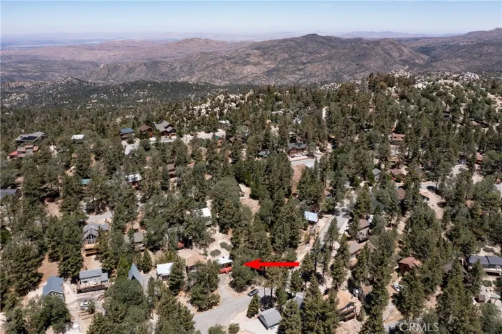 650 Dahlia, Green Valley Lake, California 92341