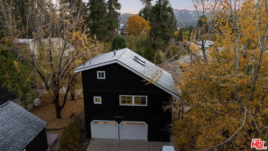 993 Cameron Drive, Big Bear, California 92315