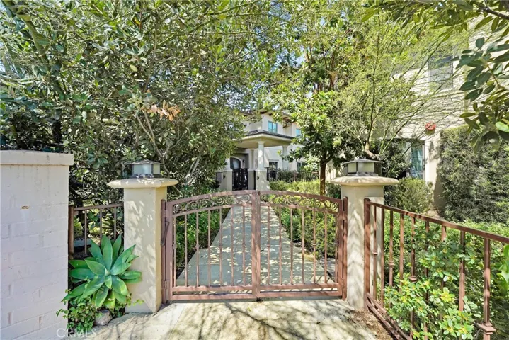 158 S Sierra Madre Boulevard 4, Pasadena, California 91107