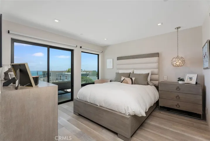 848 Hillcrest Drive, Laguna Beach, California 92651