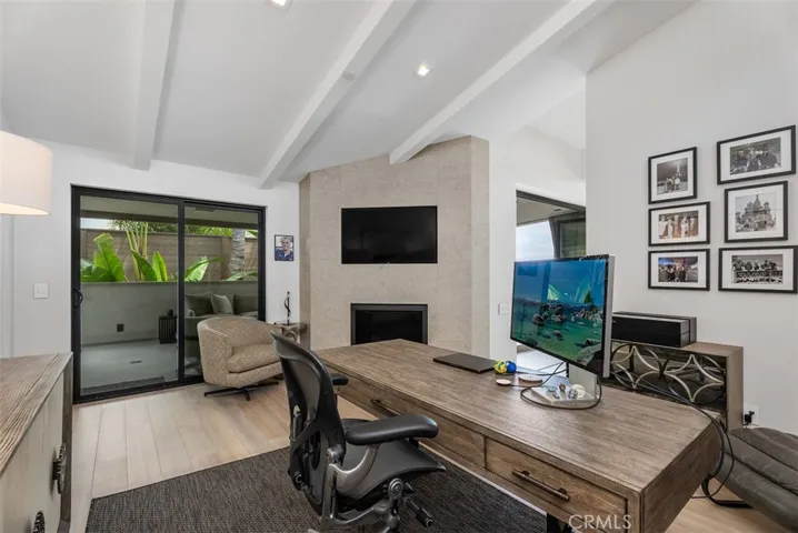 848 Hillcrest Drive, Laguna Beach, California 92651