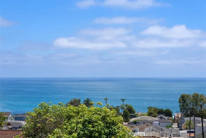 848 Hillcrest Drive, Laguna Beach, California 92651