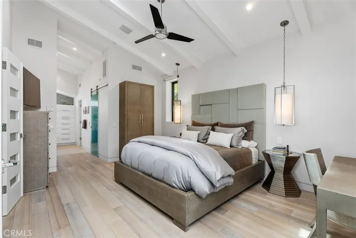 848 Hillcrest Drive, Laguna Beach, California 92651