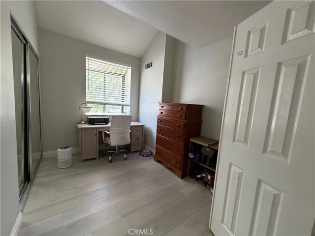 Jack and Hill full bath