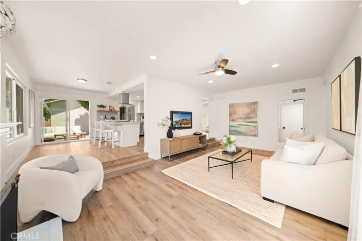 17 Blazing Star, Irvine, California 92604