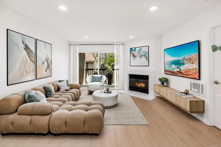 7758 Caminito Encanto 204, Carlsbad, California 92009
