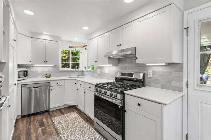 844 Escuela Court, San Luis Obispo, California 93405