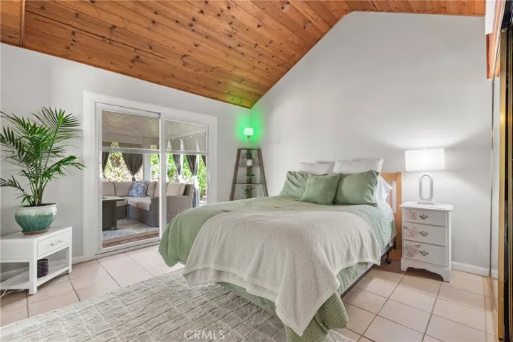 844 Escuela Court, San Luis Obispo, California 93405