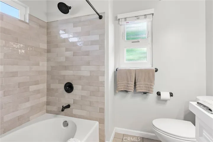 844 Escuela Court, San Luis Obispo, California 93405