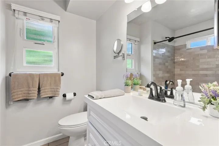 844 Escuela Court, San Luis Obispo, California 93405