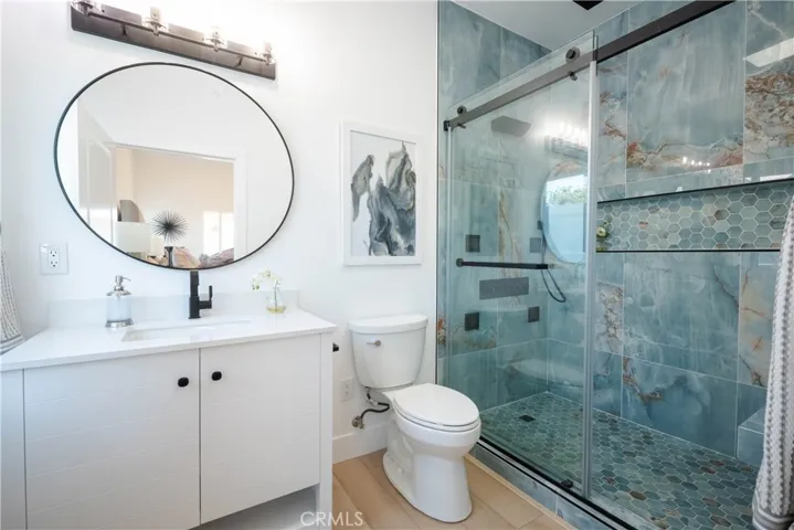 Bathroom 4 Master