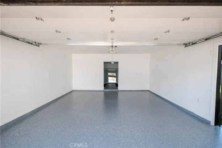 Garage / Bonus room entrance