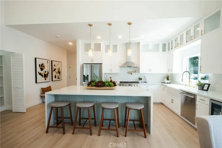 Kitchen Full
