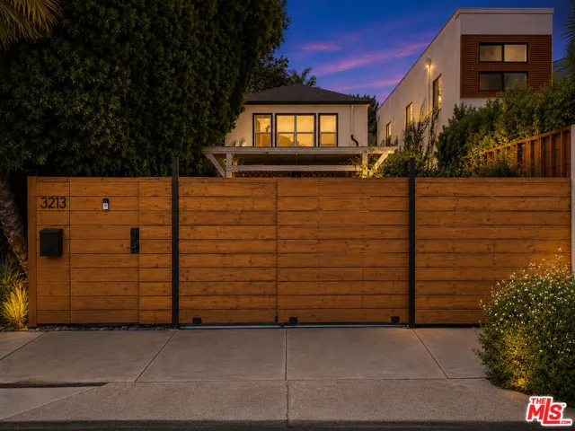 3213 Thatcher Avenue, Marina Del Rey, California 90292