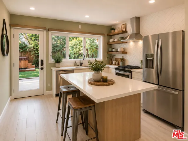 3213 Thatcher Avenue, Marina Del Rey, California 90292