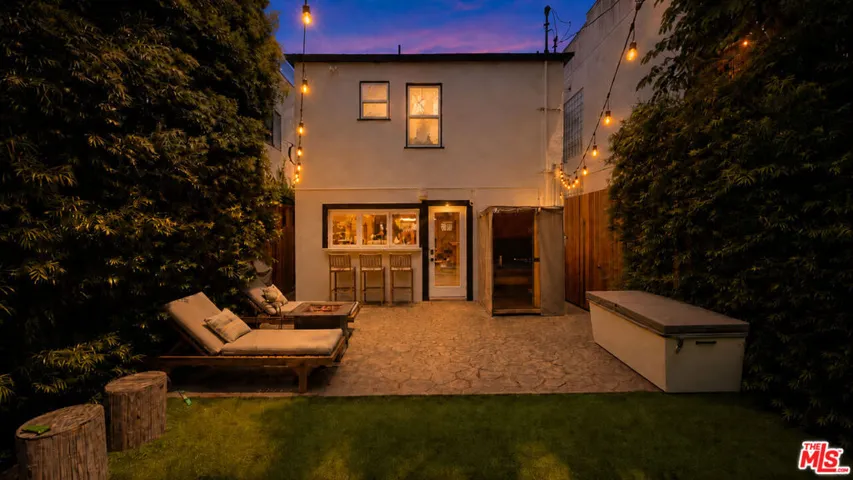 3213 Thatcher Avenue, Marina Del Rey, California 90292