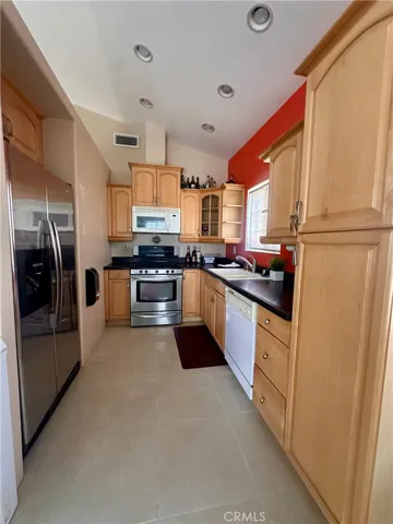 17466 Haynes, Lake Elsinore, California 92530
