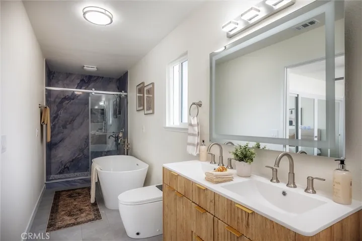 1215 S 16th, Grover Beach, California 93433