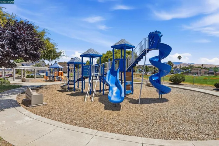 67 Standley Ct, Pittsburg, California 94565