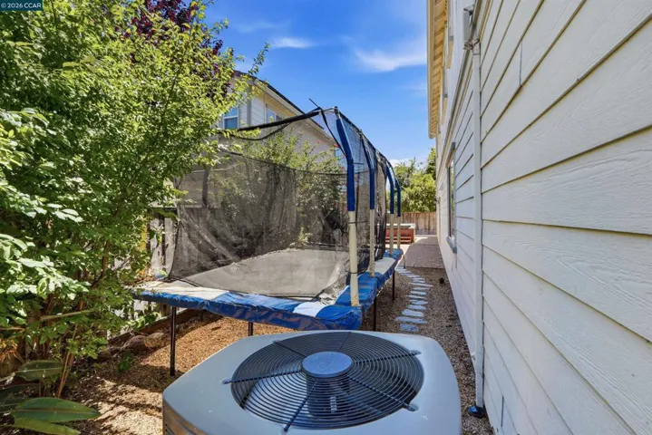 67 Standley Ct, Pittsburg, California 94565
