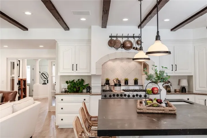 3825 Palos Verdes Drive North, Palos Verdes Estates, California 90274
