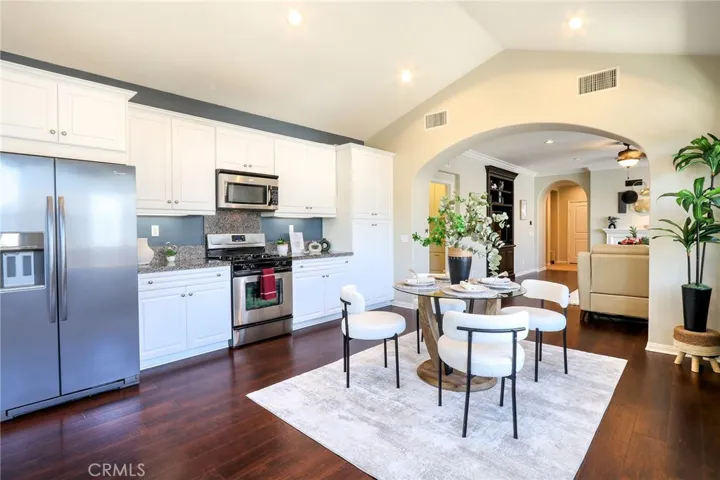 3203 S. Edenglen Paseo # B, Ontario, California 91761