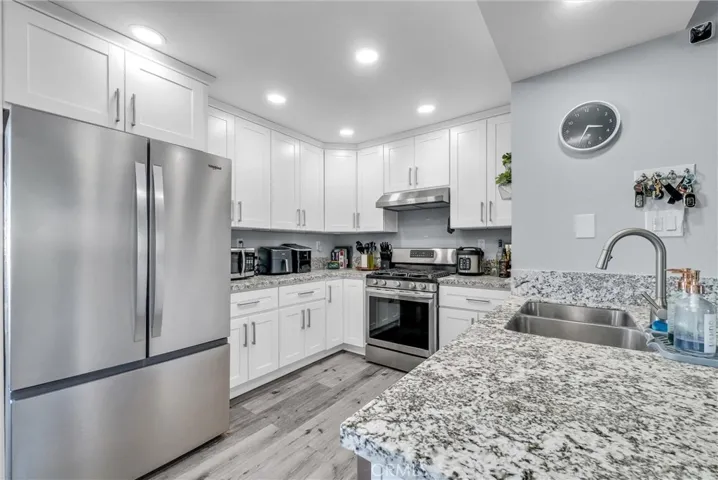 1042 E La Habra 234, La Habra, California 90631