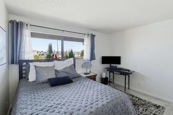 837 Juno Lane, Foster City, California 94404