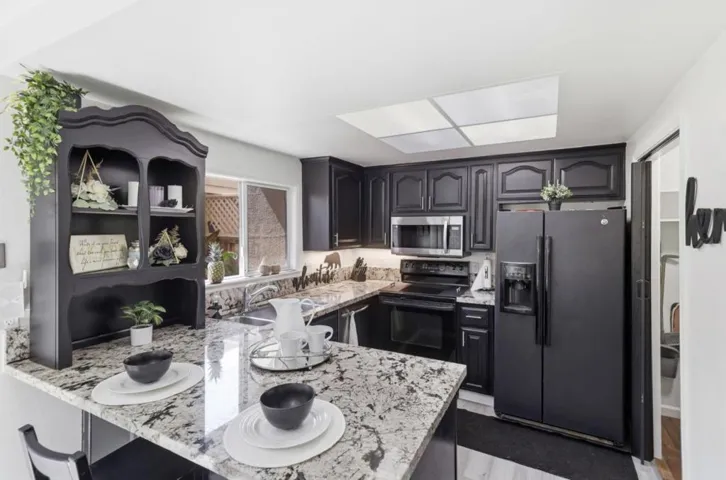 837 Juno Lane, Foster City, California 94404