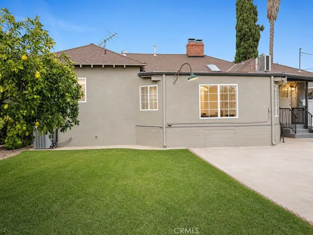Certain photos have been digitally enhanced and may not reflect the property's current condition.
