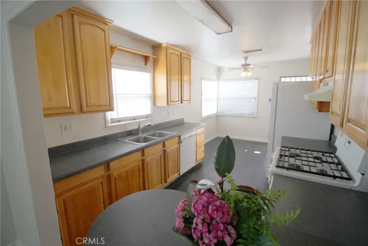 758 E 106th Street, Los Angeles, California 90002