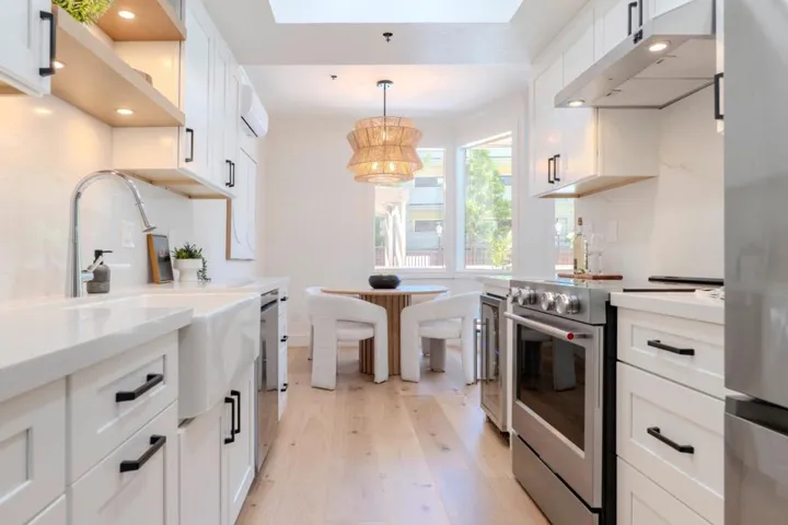 22330 Homestead Road 116, Cupertino, California 95014