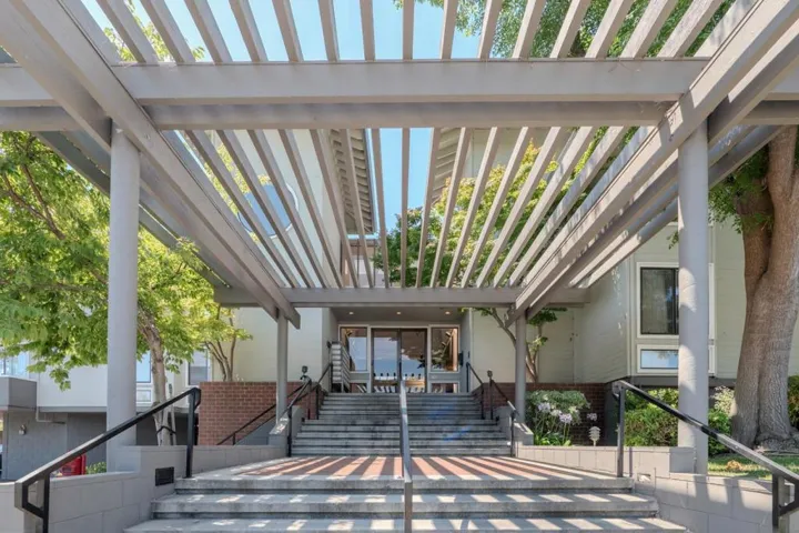 22330 Homestead Road 116, Cupertino, California 95014