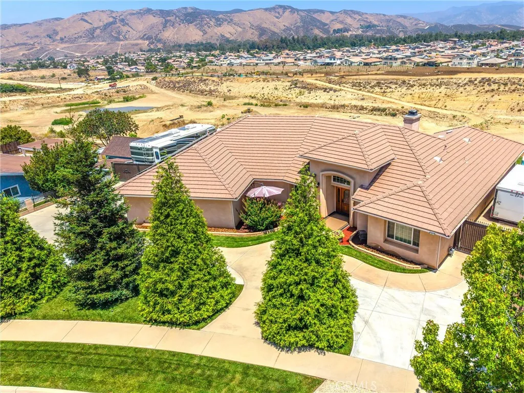 35102 Persimmon, Yucaipa, California 92399 — photo 5