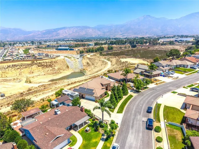 35102 Persimmon, Yucaipa, California 92399