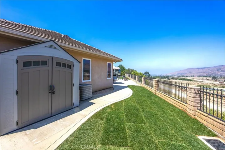 35102 Persimmon, Yucaipa, California 92399