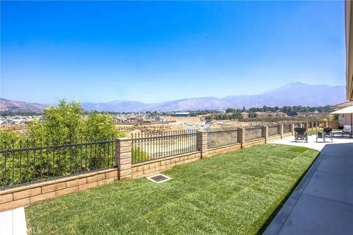 35102 Persimmon, Yucaipa, California 92399