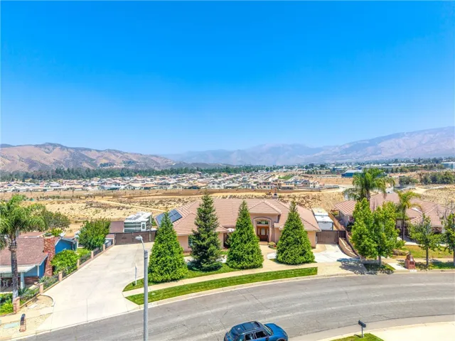 35102 Persimmon, Yucaipa, California 92399