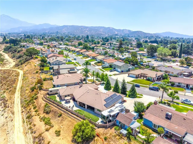 35102 Persimmon, Yucaipa, California 92399