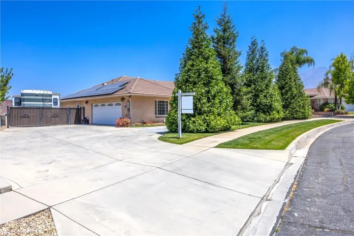 35102 Persimmon, Yucaipa, California 92399